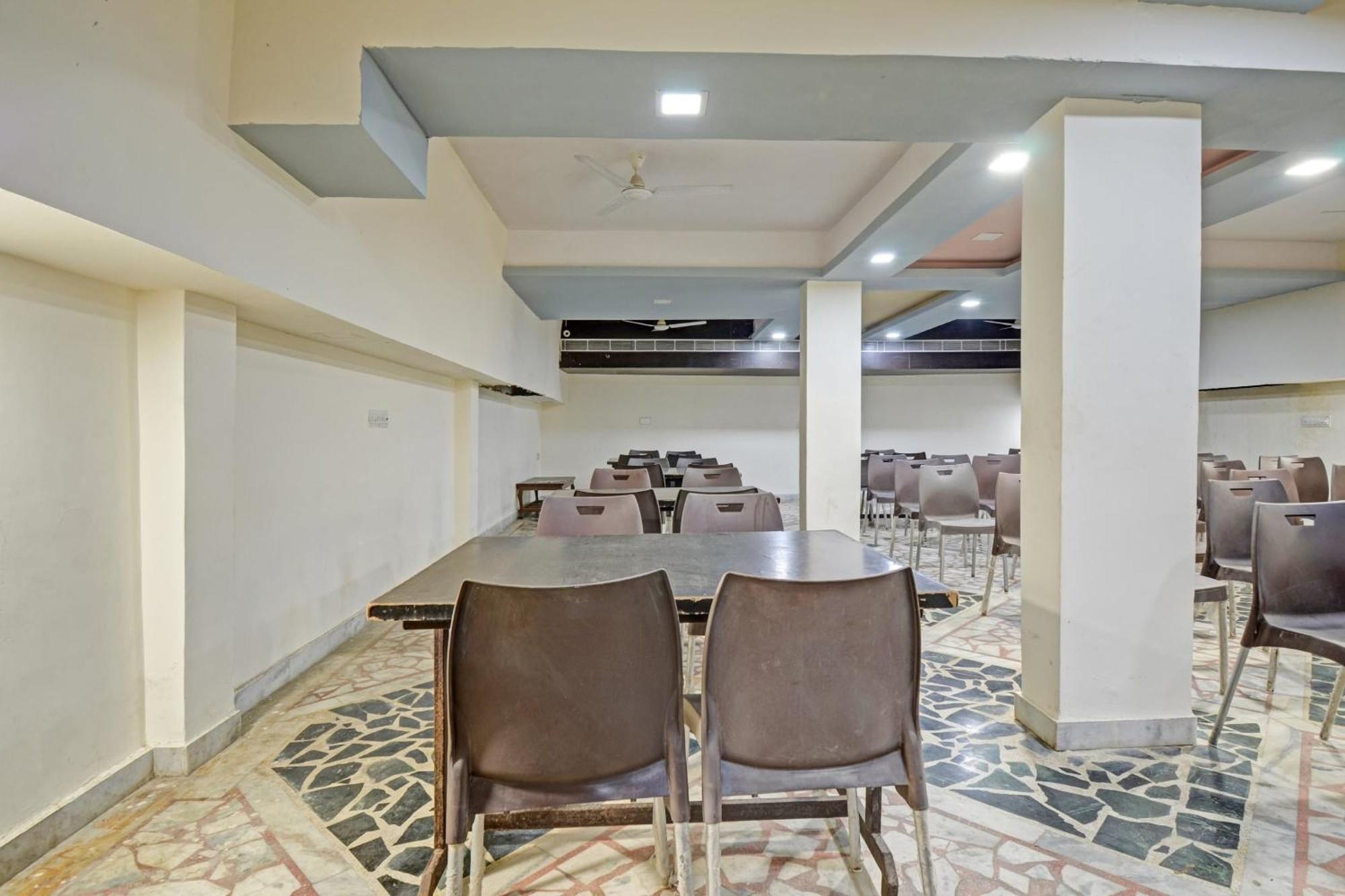 Collection O The Sunrise Hotel Udaipur Exterior photo