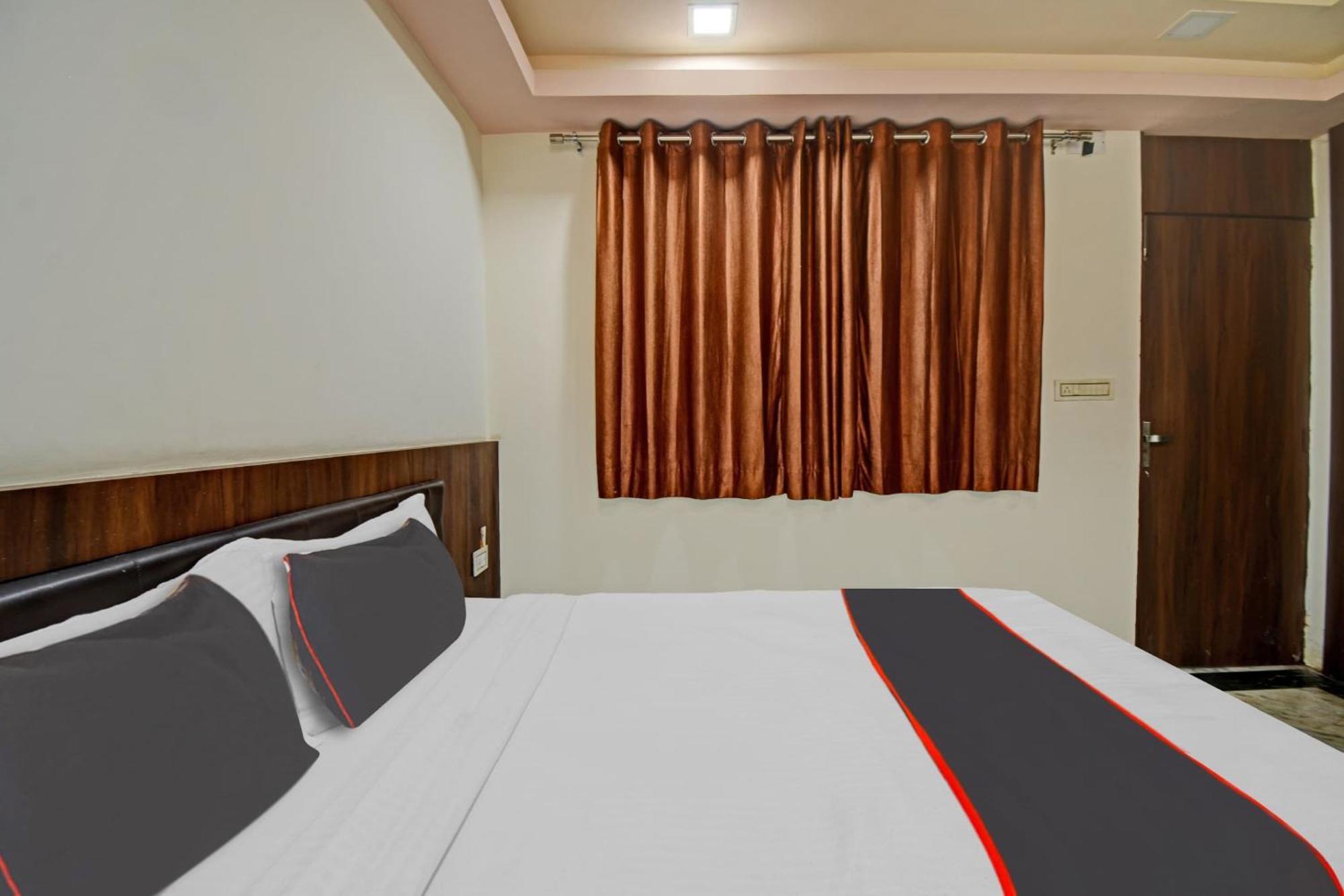 Collection O The Sunrise Hotel Udaipur Exterior photo